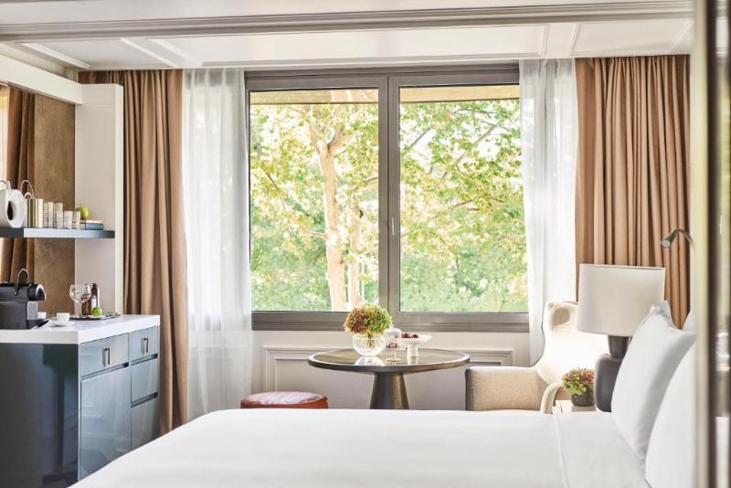 Rosewood Villa Magna image