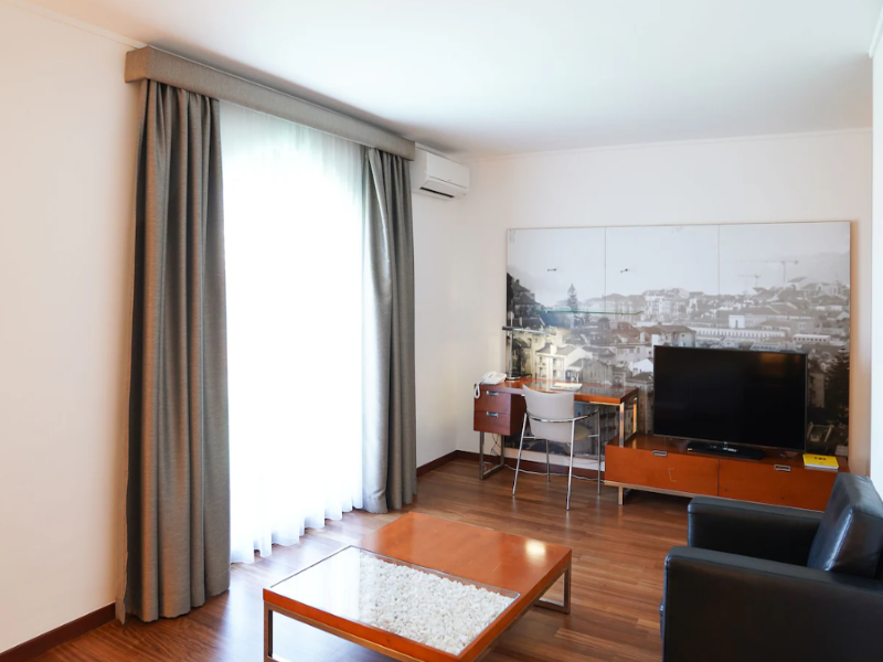 Legendary Lisboa Suites image