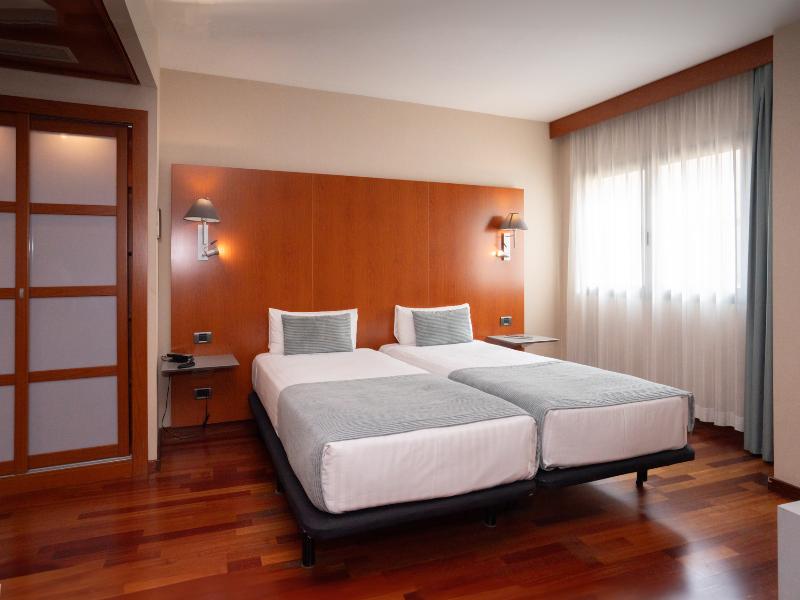 Ciutat Martorell image