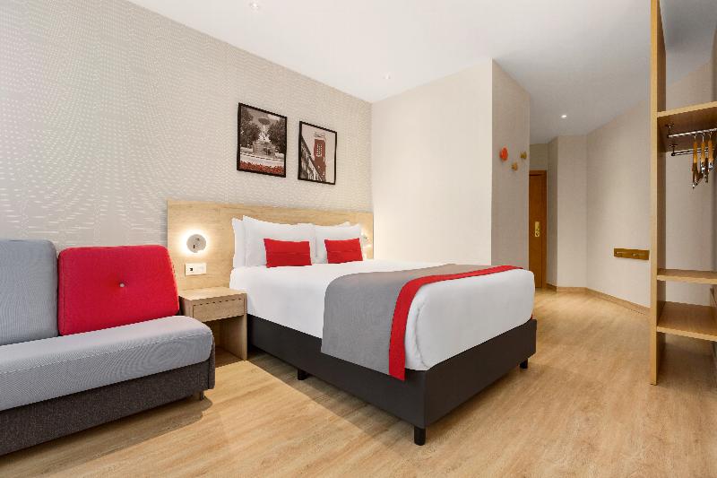 Ramada by Wyndham Madrid Tres Cantos image