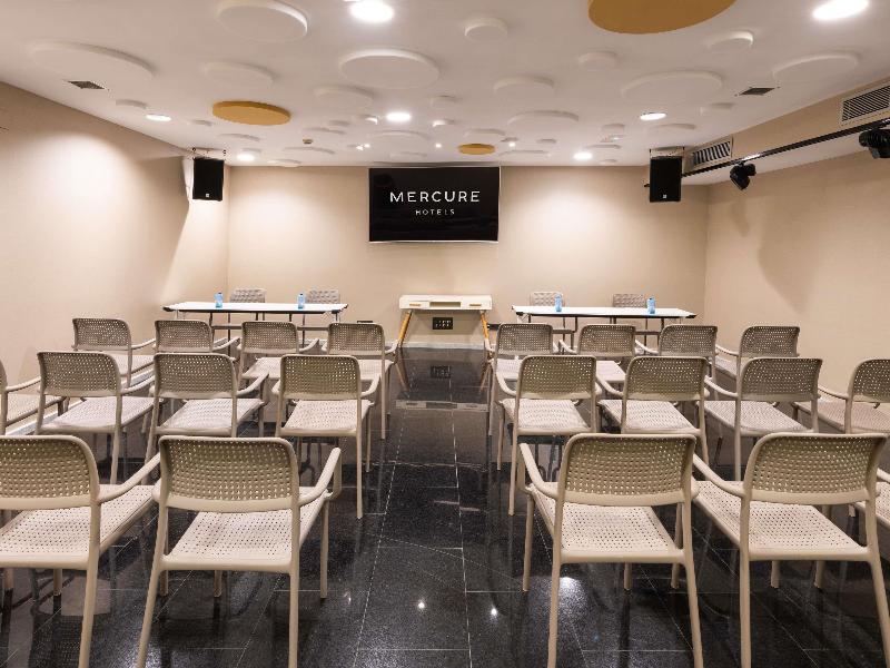 Mercure Bilbao Jardines de Albia image