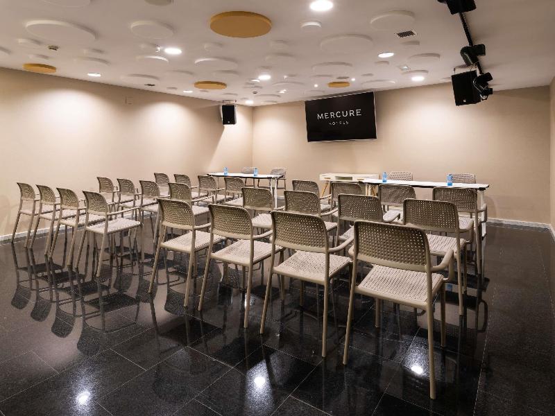 Mercure Bilbao Jardines de Albia image