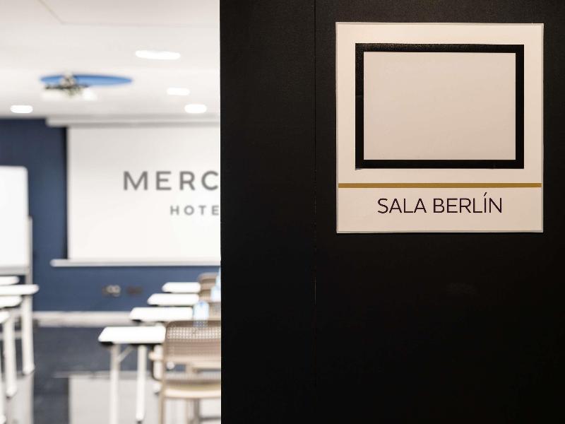 Mercure Bilbao Jardines de Albia image