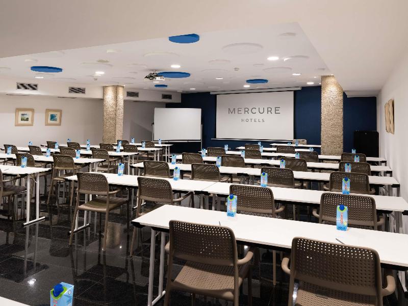 Mercure Bilbao Jardines de Albia image