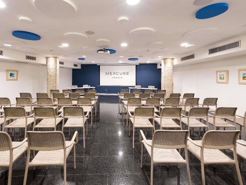 Mercure Bilbao Jardines de Albia image