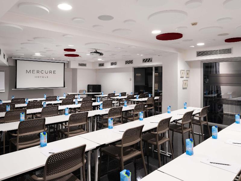 Mercure Bilbao Jardines de Albia image