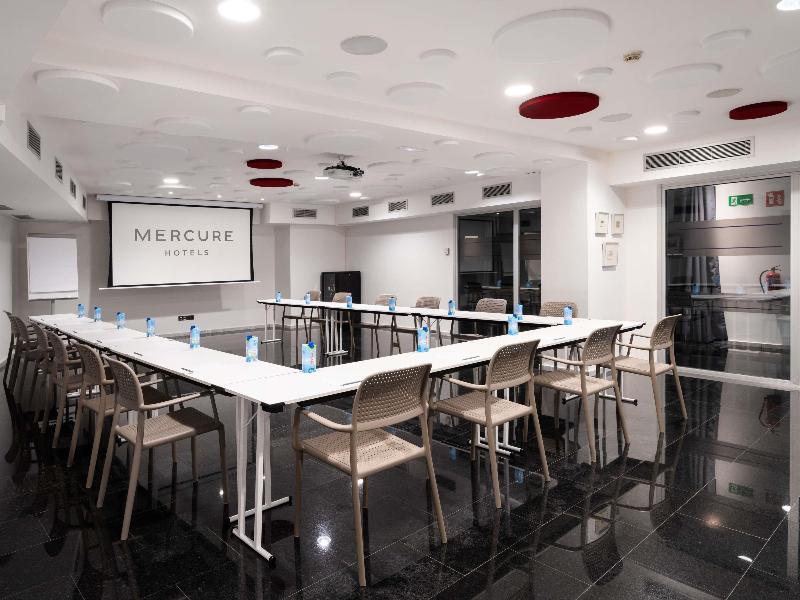 Mercure Bilbao Jardines de Albia image