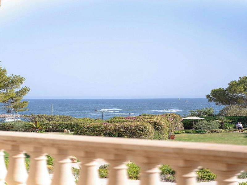 The St. Regis Mardavall Resort image