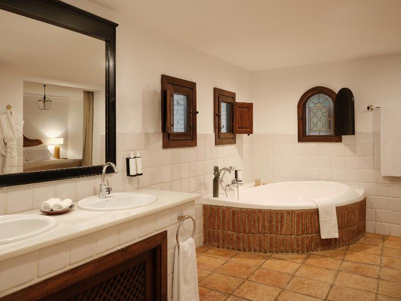 Finca la Bobadilla, Leading Hotels of the World image