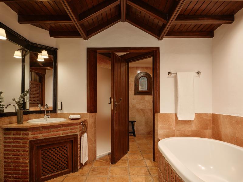 Finca la Bobadilla, Leading Hotels of the World image