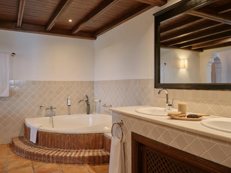 Finca la Bobadilla, Leading Hotels of the World image