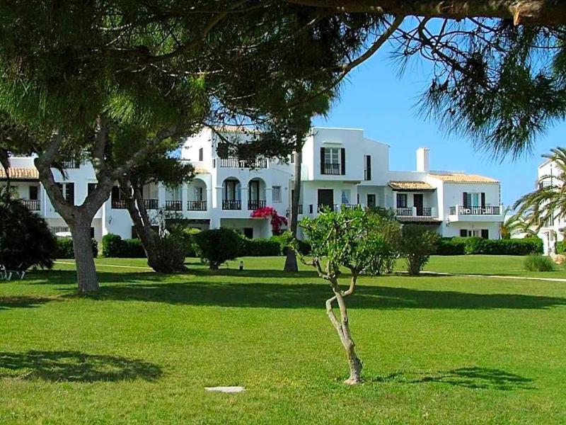 Apartamentos Parque Mar image