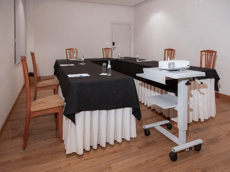 Hotel Covilha Affiliated by Melia image