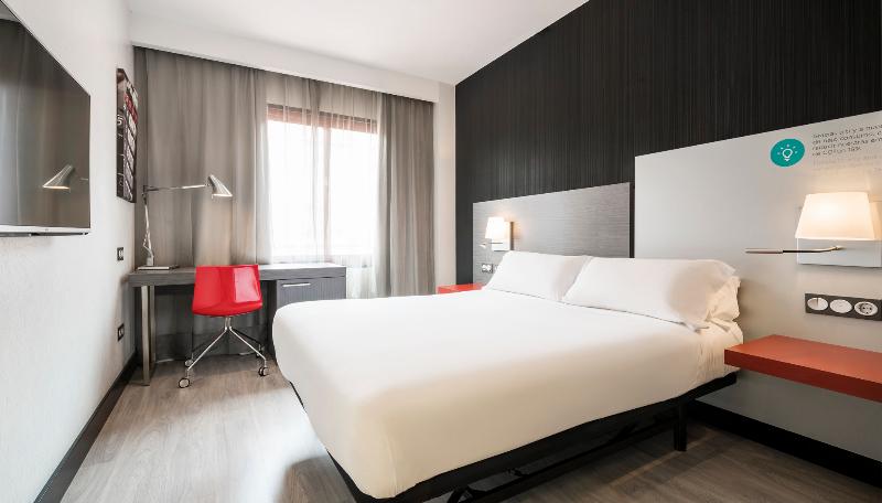 Confortel Suites Madrid Hotel
