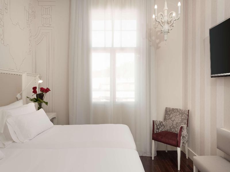 NH Collection Madrid Abascal  image