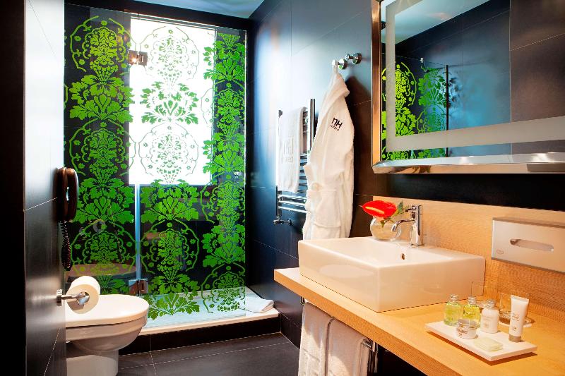 DoubleTree by Hilton Madrid Principe de Vergara image