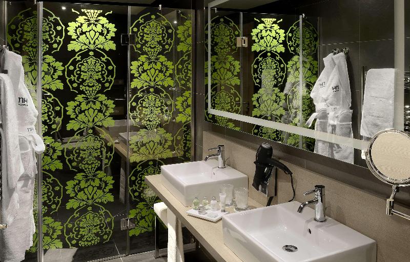 DoubleTree by Hilton Madrid Principe de Vergara image