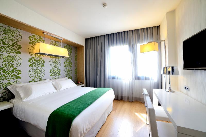 DoubleTree by Hilton Madrid Principe de Vergara image