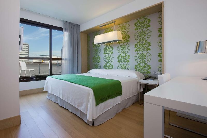 DoubleTree by Hilton Madrid Principe de Vergara image