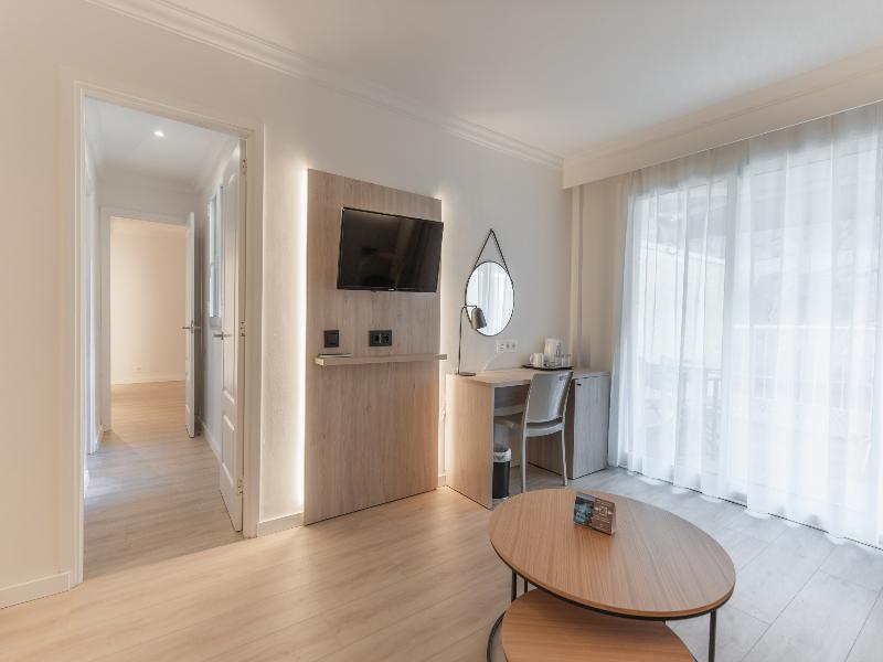Minura Cala Galdana & Apartamentos d´Aljandar image