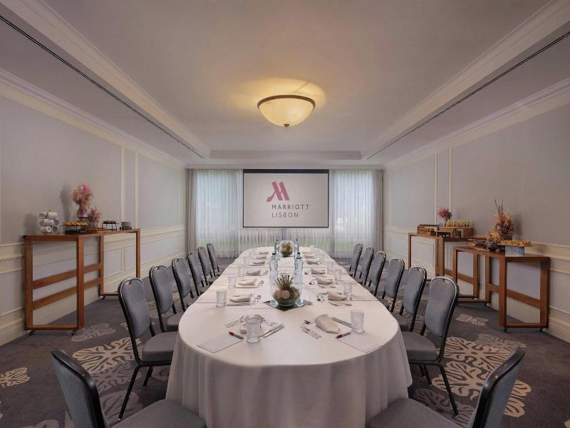 Marriott Hotel Lisbon image