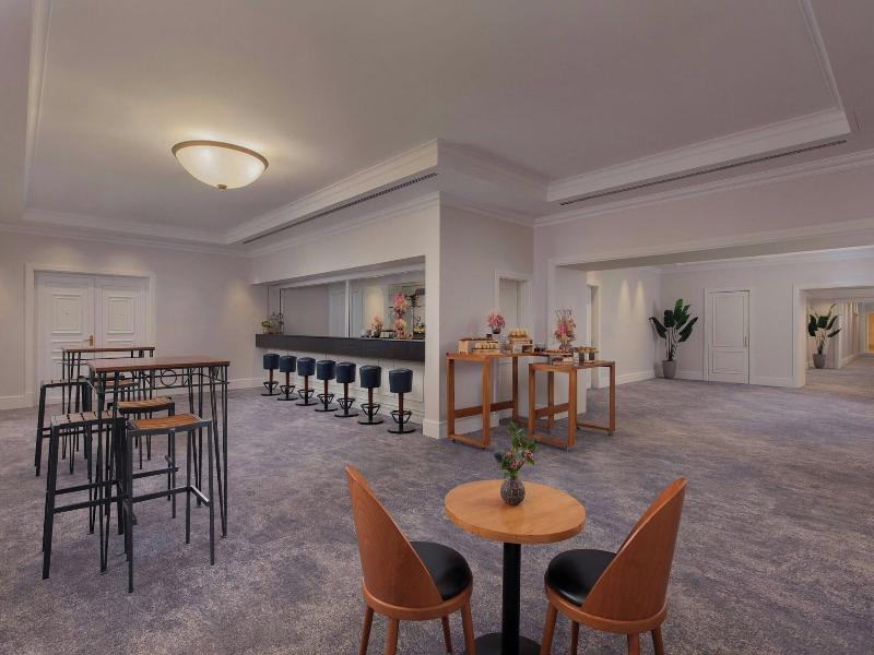 Marriott Hotel Lisbon image