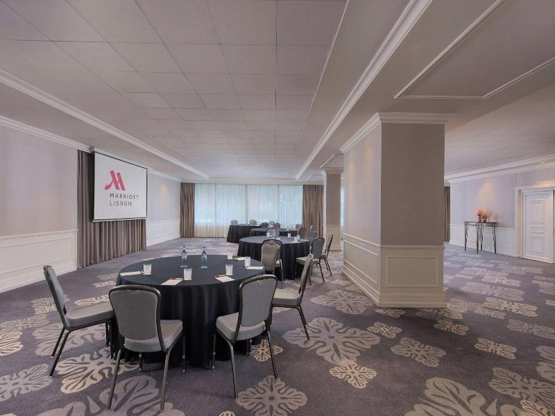 Marriott Hotel Lisbon image