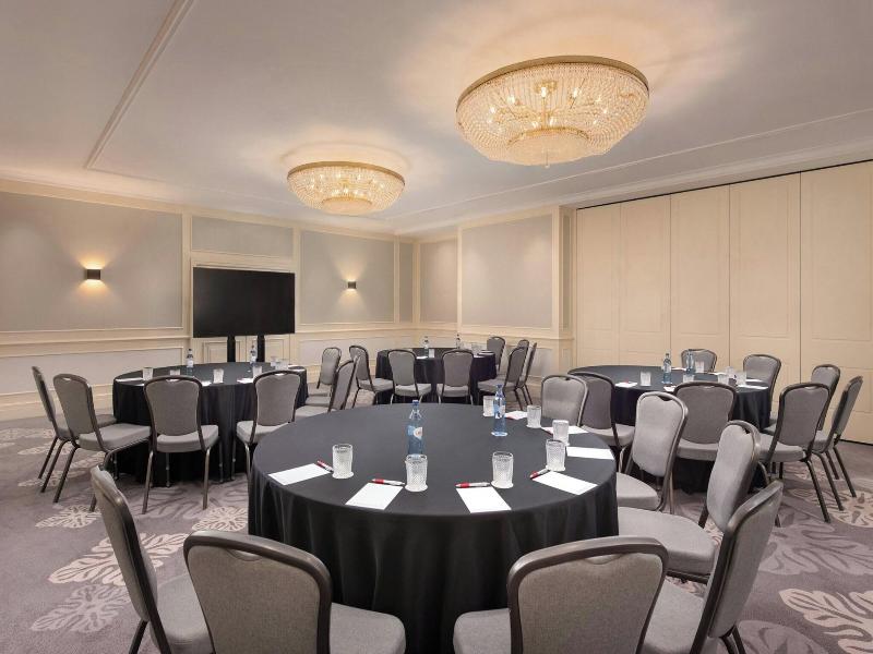 Marriott Hotel Lisbon image