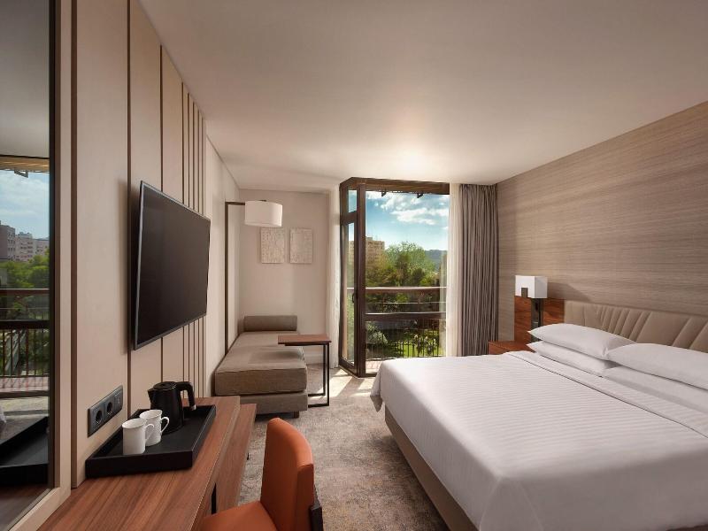 Marriott Hotel Lisbon image