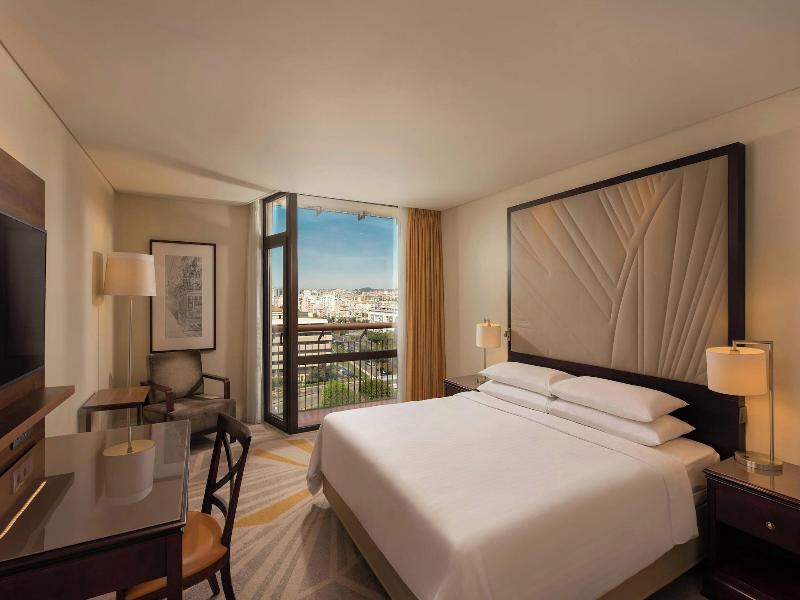 Marriott Hotel Lisbon image
