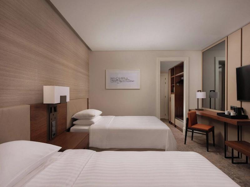 Marriott Hotel Lisbon image