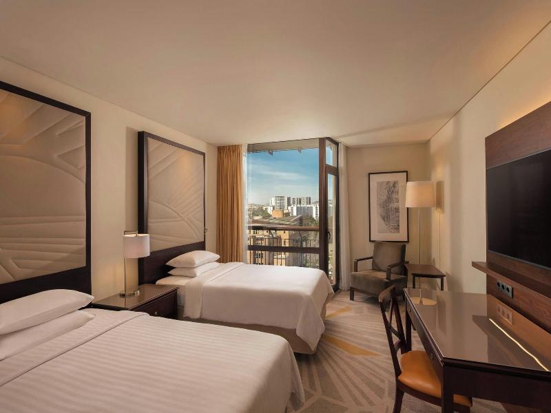Marriott Hotel Lisbon image