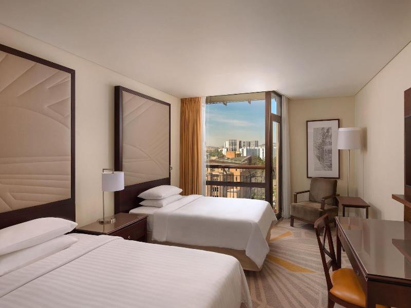 Marriott Hotel Lisbon image