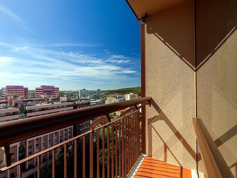 Marriott Hotel Lisbon image