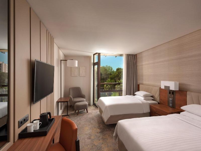 Marriott Hotel Lisbon image