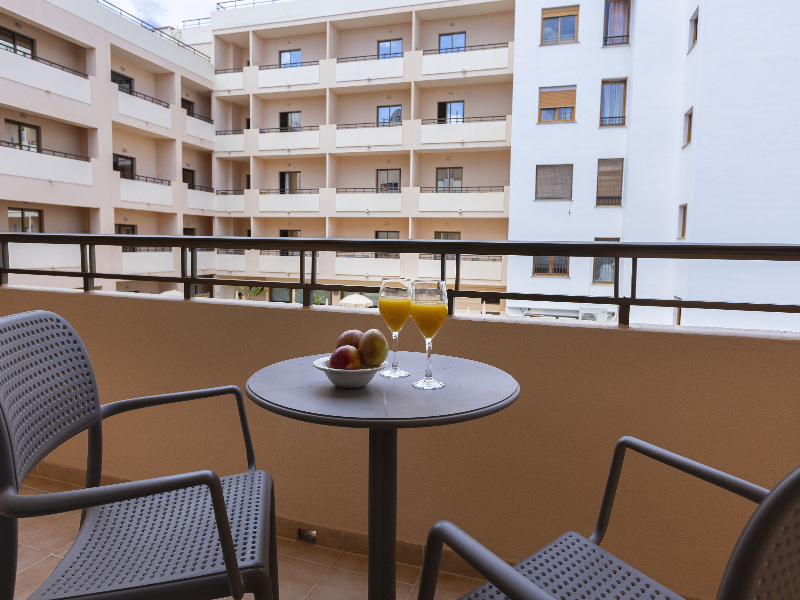 Invisa Hotel La Cala image