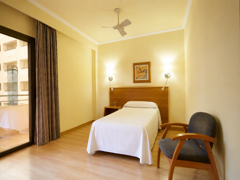Invisa Hotel La Cala image