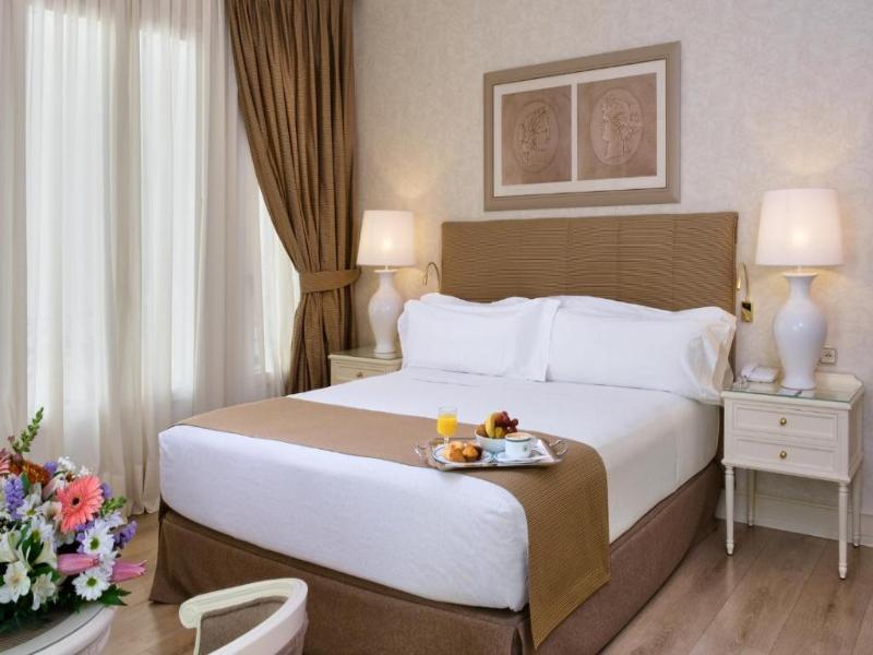 Hotel Atlantico image