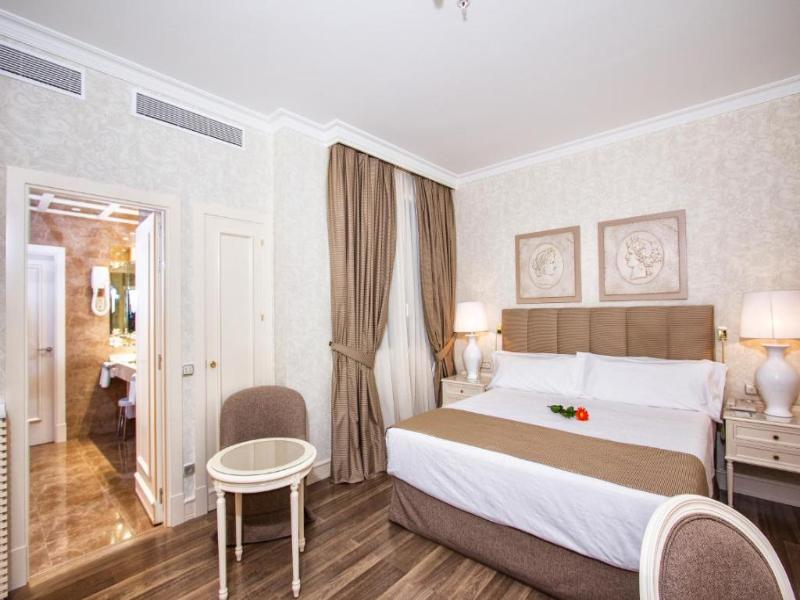 Hotel Atlantico image