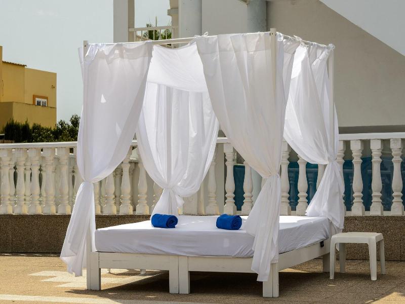 Vibra San Marino Aparthotel image