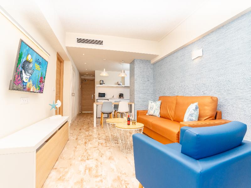 HOVIMA La Pinta Beachfront Family Hotel image