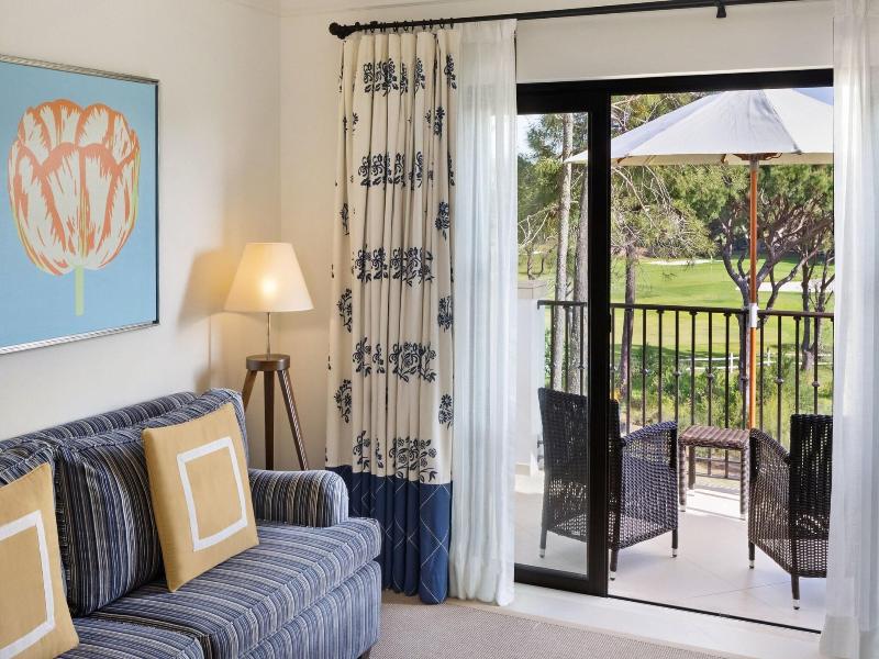 Pine Cliffs Residence image