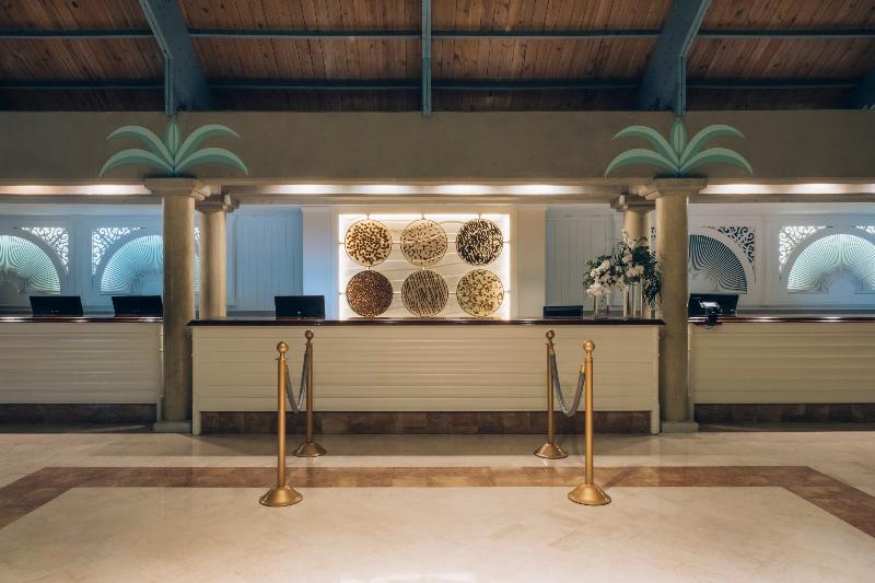 Iberostar Bavaro Suites All Inclusive Iberostar Bavaro Suites All Inclusive