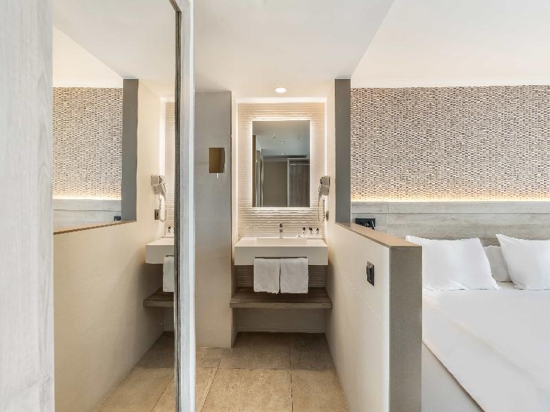 Metropol Hotel image
