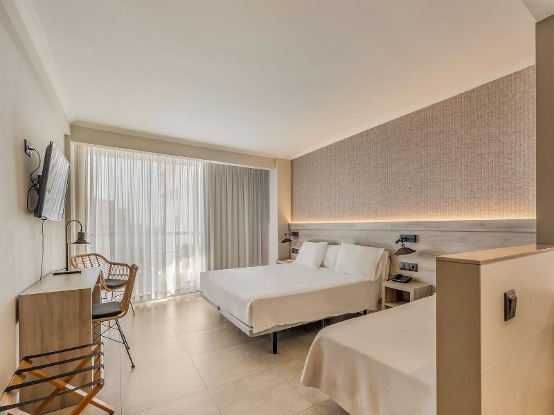 Metropol Hotel image