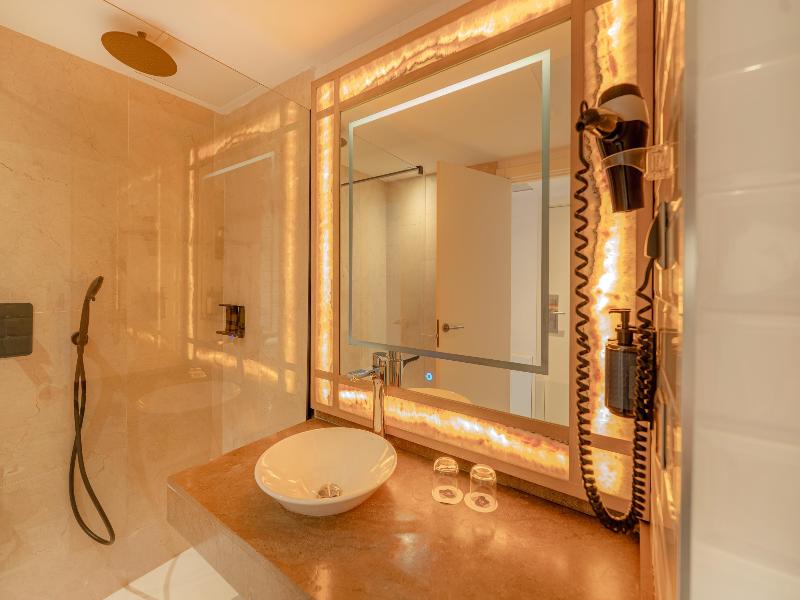 Grand Palladium White Island Resort & Spa image