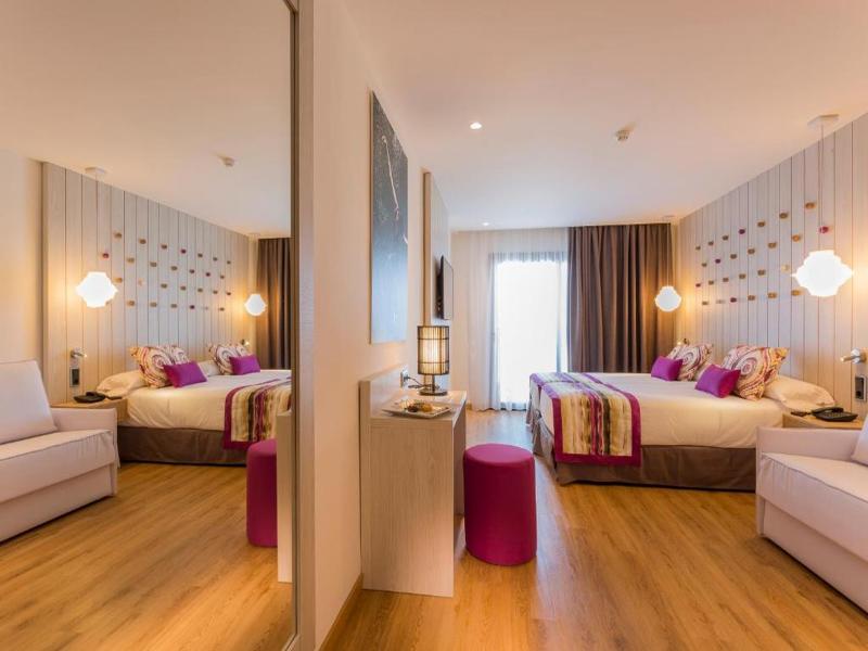Grand Palladium White Island Resort & Spa image