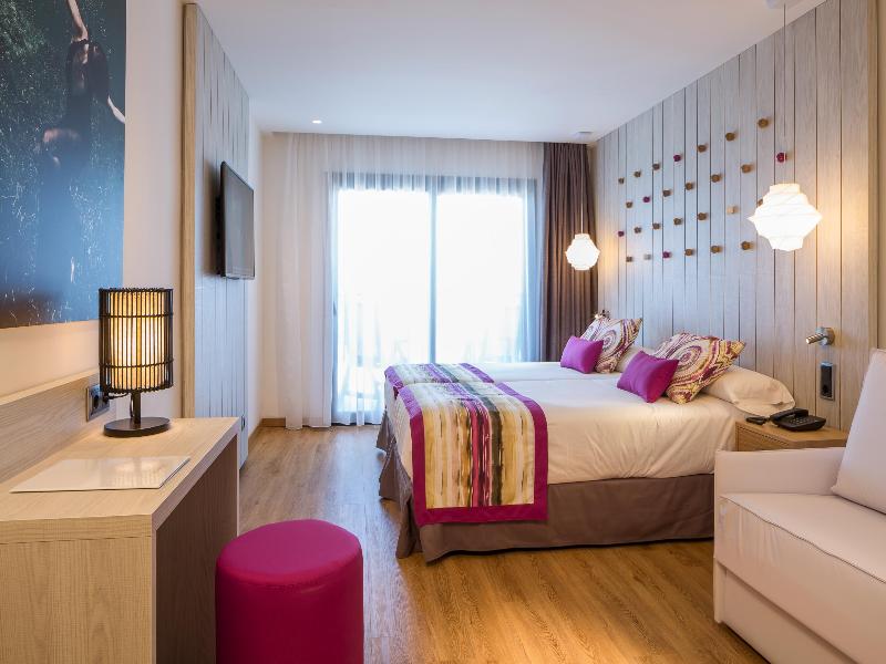 Grand Palladium White Island Resort & Spa image