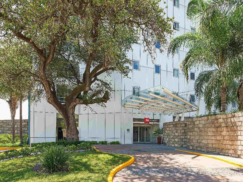 Ibis Monterrey Valle  image