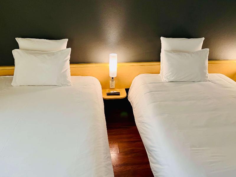 Ibis Monterrey Valle  image
